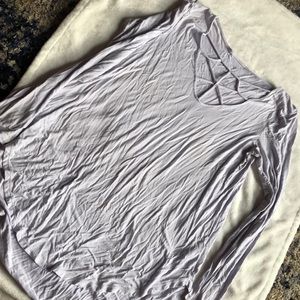 Women’s used shirt size S